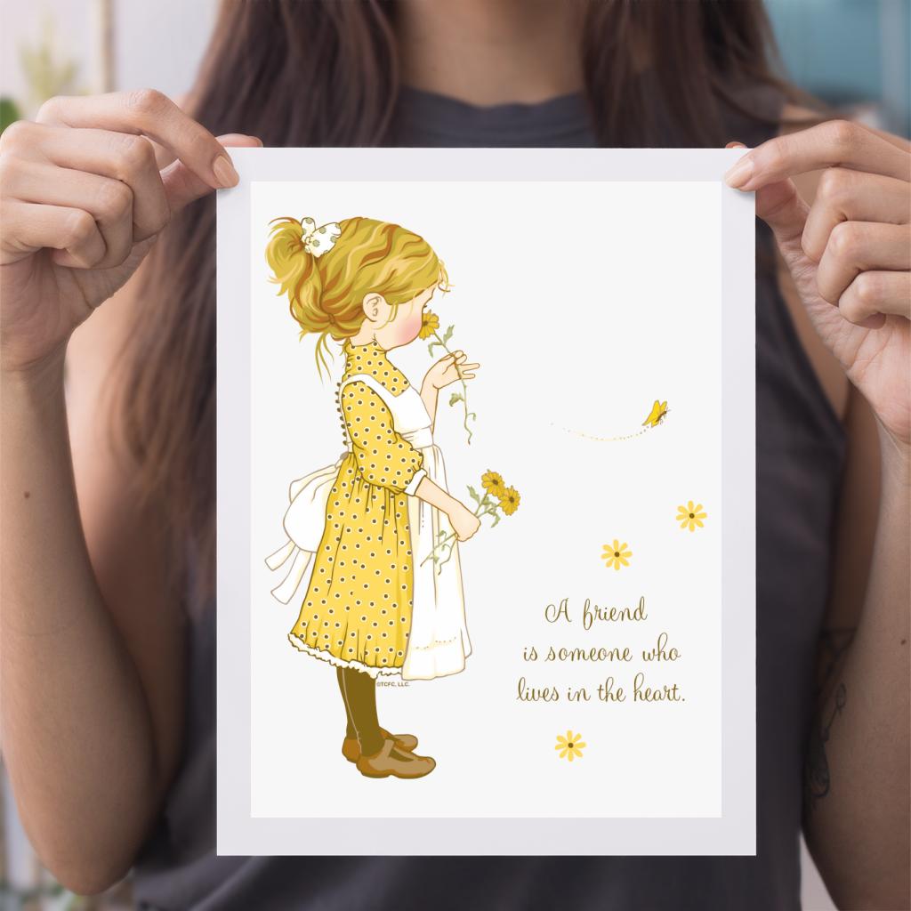 Holly-Hobbie-Classic-A-Friend-Lives-In-The-Heart-A4-Print